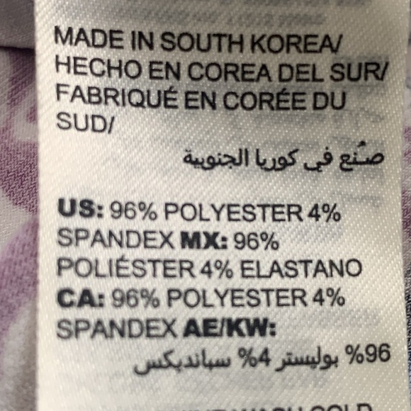 Chico’s colorful size 1 polyester spandex tunic top. See photos for details and - Picture 11 of 11